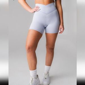 Vitality Daydream V Volley Short in Artic Sky. Size small